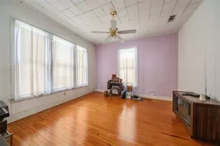 1810 Cortlandt St, Houston, TX 77008 - Photo 8