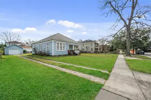 1810 Cortlandt St, Houston, TX 77008 - Photo 2