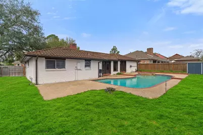 3039 Golden Hills Lane, Missouri City, TX 77459 - Photo 2