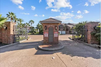 7105 Broadway Street, Galveston, TX 77554 - Photo 22