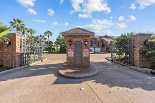7105 Broadway St, Galveston, TX 77554 - Photo 22