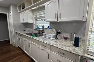 309 S Orchid Dr, Texas City, TX 77590 - Photo 2