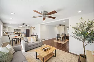 2406 Willowby Dr, Houston, TX 77008 - Photo 10