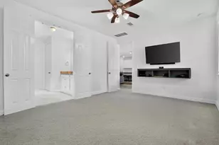 2740 Hidden Hollow Ln, Conroe, TX 77385 - Photo 26