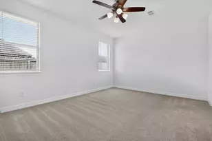 2740 Hidden Hollow Ln, Conroe, TX 77385 - Photo 24