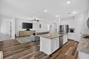 2740 Hidden Hollow Ln, Conroe, TX 77385 - Photo 14