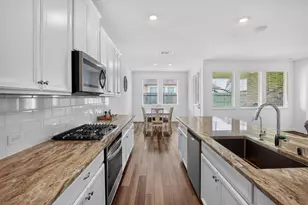2740 Hidden Hollow Ln, Conroe, TX 77385 - Photo 20