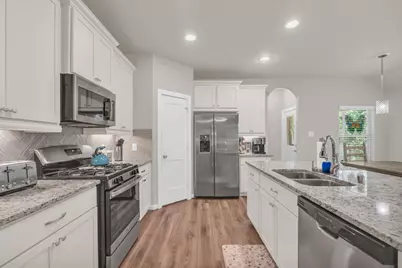 222 Elianne Lace Ct Court, Willis, TX 77318 - Photo 8