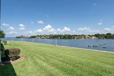 68 April Point S Unit E68 Drive S, Conroe, TX 77356 - Photo 34