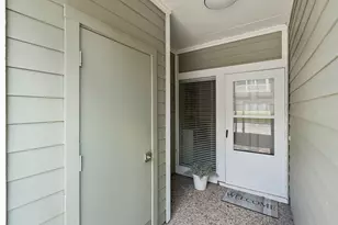 68 April Point S Unit E68 Dr S, Conroe, TX 77356 - Photo 4