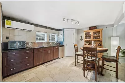 1314 15th Street, Galveston, TX 77550 - Photo 16