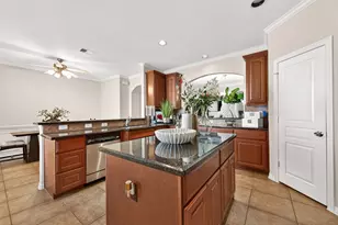 3418 Skyline Village Dr, Houston, TX 77057 - Photo 14