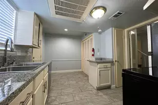 6200 W Tidwell Rd, Houston, TX 77092 - Photo 4