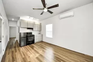 9325 Grady St, Houston, TX 77016 - Photo 20