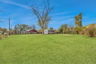 9325 Grady St, Houston, TX 77016 - Photo 12