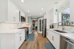 10822 W Dogwood Dr, La Porte, TX 77571 - Photo 6