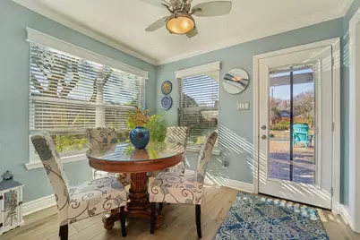 10822 W Dogwood Drive, La Porte, TX 77571 - Photo 8