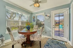 10822 W Dogwood Dr, La Porte, TX 77571 - Photo 8