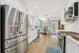 10822 W Dogwood Dr, La Porte, TX 77571 - Photo 4