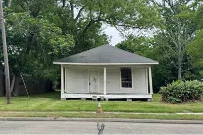 2392 Delaware Street, Beaumont, TX 77703 - Photo 2
