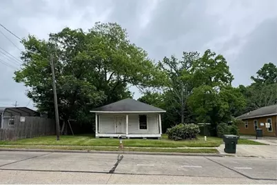2392 Delaware Street, Beaumont, TX 77703 - Photo 1
