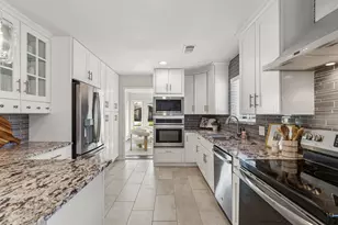 5706 Ariel St, Houston, TX 77096 - Photo 8