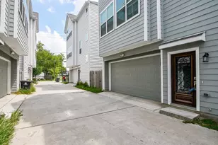 703 Link Rd, Houston, TX 77009 - Photo 2