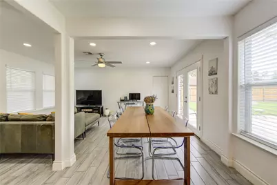 7602 Hammerly Boulevard, Houston, TX 77055 - Photo 8