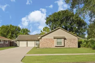 9110 Tooley Dr, Houston, TX 77031 - Photo 2