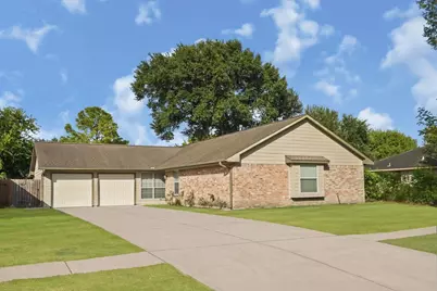 9110 Tooley Drive, Houston, TX 77031 - Photo 1