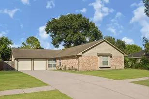9110 Tooley Dr, Houston, TX 77031 - Photo 1
