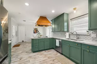 9718 Moorberry Ln, Houston, TX 77080 - Photo 12