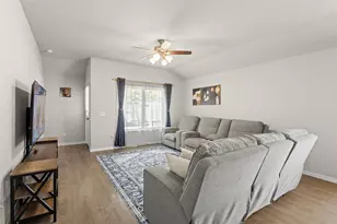 1721 Lofty Cedar Ct, Conroe, TX 77301 - Photo 10