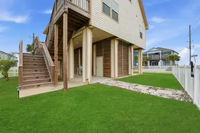 25003 San Simeon Court, Galveston, TX 77554 - Photo 22