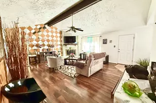 1303 Sterling Green Ct, Houston, TX 77015 - Photo 10