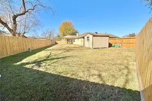 1303 Sterling Green Ct, Houston, TX 77015 - Photo 18
