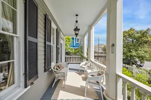 607 11th St, Galveston, TX 77550 - Photo 2