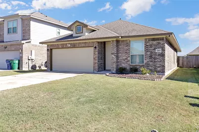 765 Rosewood Lane, Angleton, TX 77515 - Photo 18