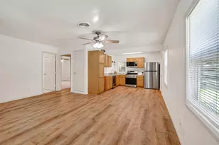 6714 Moss Rose St, Houston, TX 77087 - Photo 6
