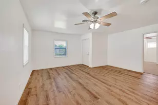6714 Moss Rose St, Houston, TX 77087 - Photo 8