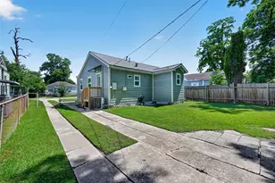 6714 Moss Rose St, Houston, TX 77087 - Photo 22