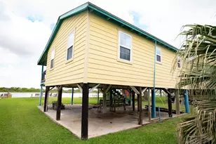153 Seagull, Sargent, TX 77414 - Photo 2