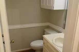 11711 Memorial Dr, Houston, TX 77024 - Photo 12