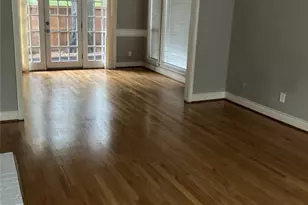 11711 Memorial Dr, Houston, TX 77024 - Photo 4