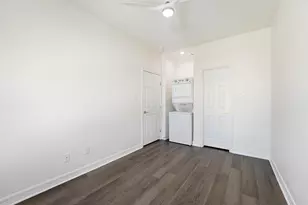 2005 Sealy St, Galveston, TX 77550 - Photo 24