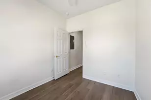 2005 Sealy St, Galveston, TX 77550 - Photo 30