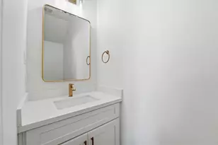 2005 Sealy St, Galveston, TX 77550 - Photo 20