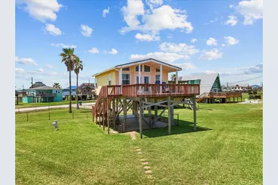 819 Sea Shell Drive, Surfside Beach, TX 77541 - Photo 12