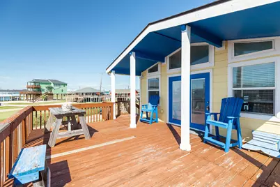 819 Sea Shell Drive, Surfside Beach, TX 77541 - Photo 10