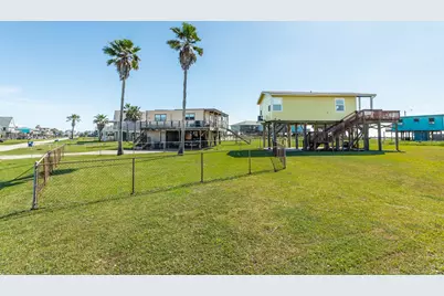 819 Sea Shell Drive, Surfside Beach, TX 77541 - Photo 34